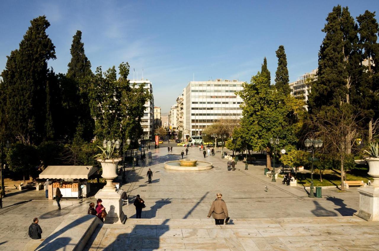 Athens Central Studio In Front Of Syntagma Metro Buitenkant foto